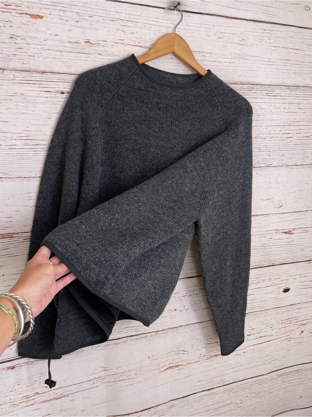 L.L. Bean vintage wool blend sweater - Picture 3 of 8